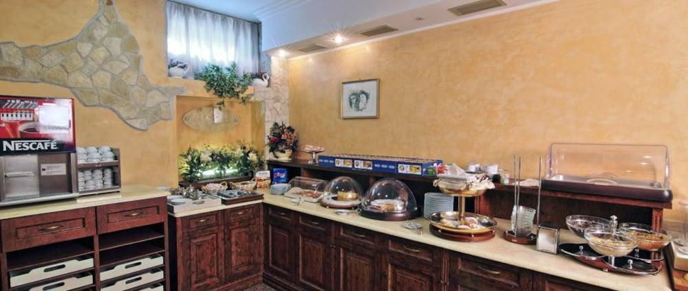 טיבולי טרמה Hotel Aurora Wellness & Spa מראה חיצוני תמונה