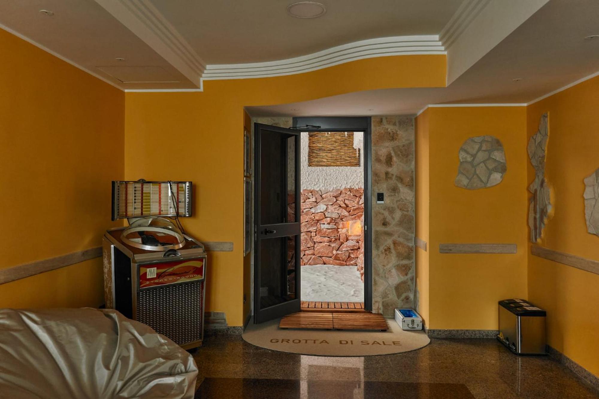 טיבולי טרמה Hotel Aurora Wellness & Spa מראה חיצוני תמונה